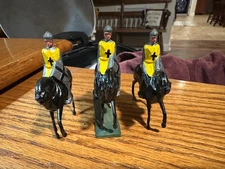 3 JOHN HILL & COMPANY (JOHILLCO)  MOUNTED KNIGHTS *** LEAD! *** L@@K!