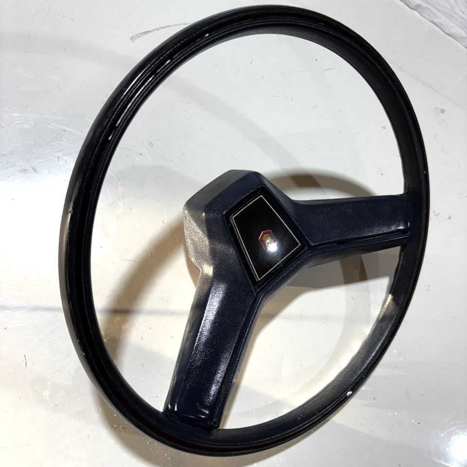 1977-1988 chevrolet caprice steering wheel (OEM) w/horn pad (El Camino, Impala) - Image 4 of 4