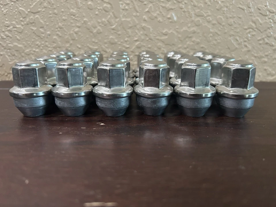 Ford F150 14x1.5 OEM de fábrica tuercas de acero inoxidable juego de 24 tuercas 2015 a 2025 Foto 2 de 4