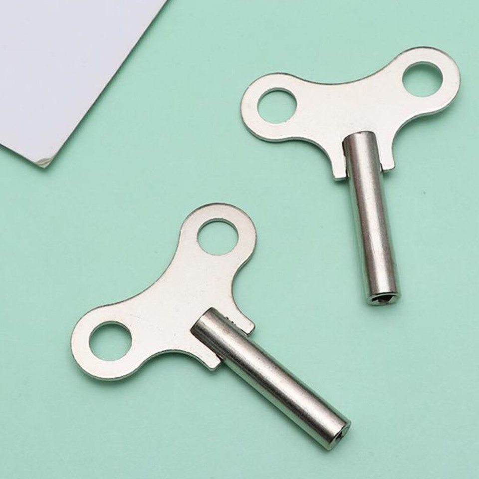 2 Pcs antique clock keys Keys Vintage Clock Keys Key Wind Wall Clocks