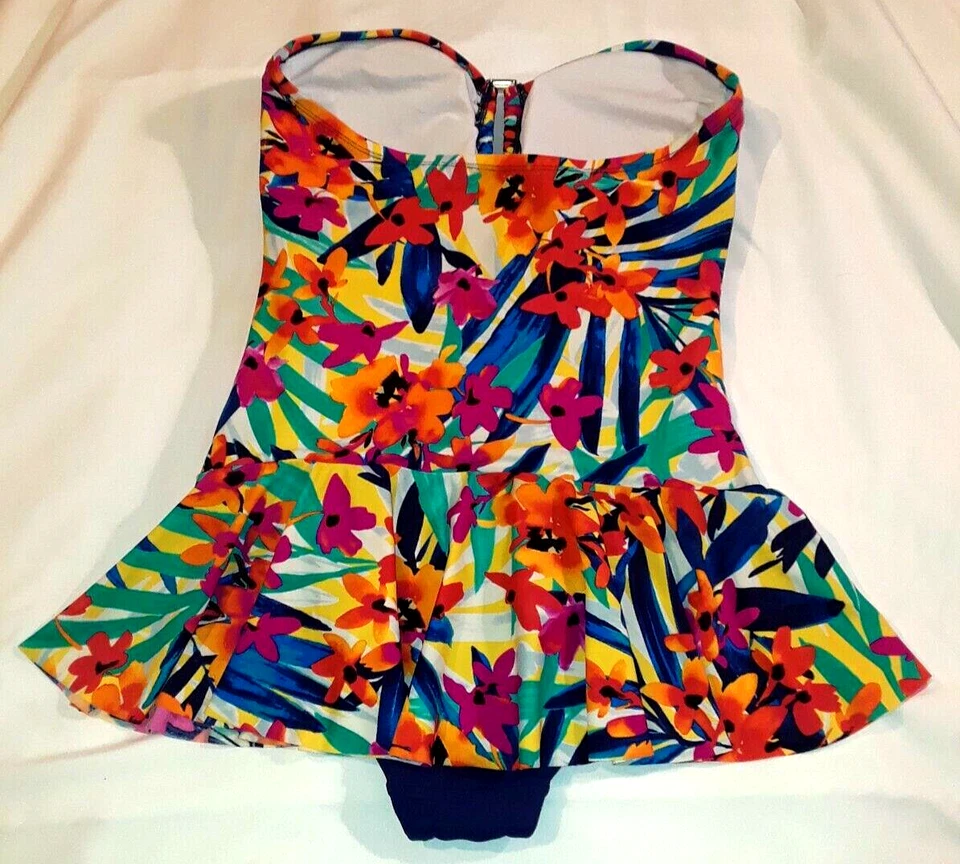 Traje de baño de una pieza sin tirantes falda floral multicolor con volantes talla 6 Chaps para mujer Foto 2 de 4