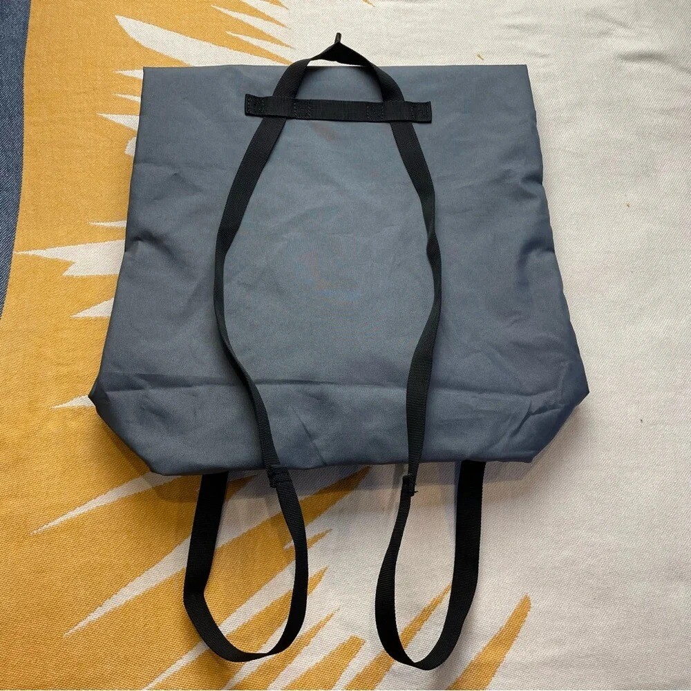 On Cloud backpack /light tote - image 5