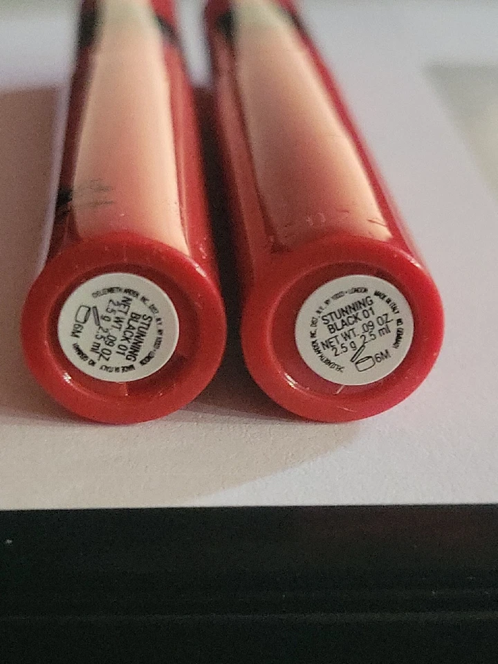 PACOTE COM 2 rímel Elizabeth Arden Grand Entrance - preto deslumbrante 01, novo sem caixa viagem p - Imagem 2 de 4