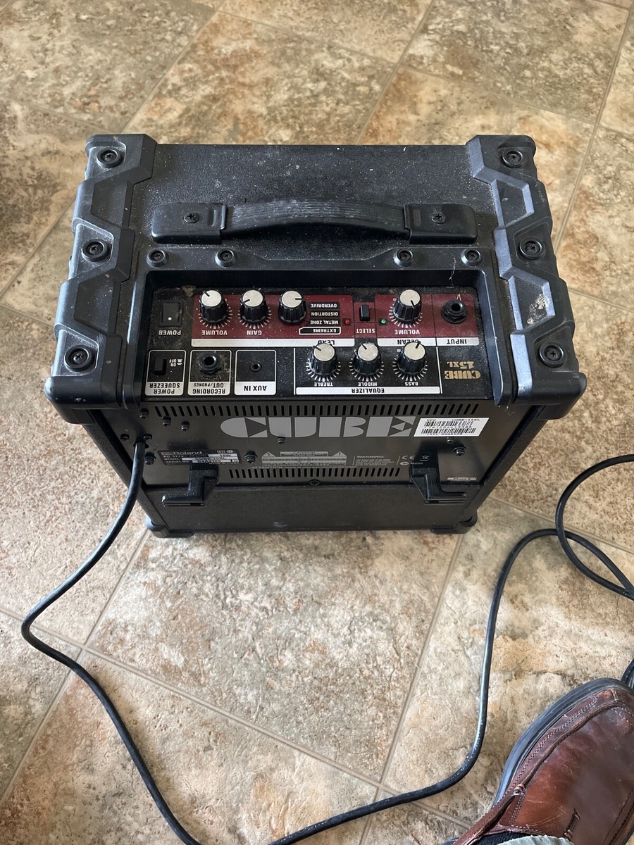 Roland Battery Powered Stereo Amplifier Cube Street Black for sale
