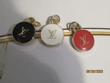 LV LOUIS VUITTON  3 ZIP PULL  CHARM 19X15MM gold tone, THIS IS FOR 3
