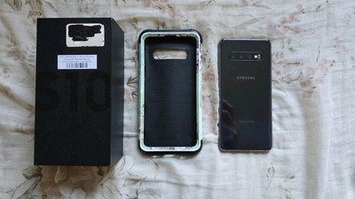 Samsung Galaxy S10 - 128 GB - Black (Unlocked) Excellent Condition 
