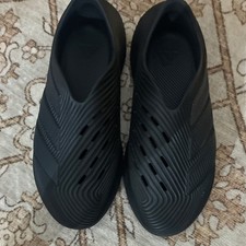 adidas Mens Black Slip-On Athletic Sneaker Lo...