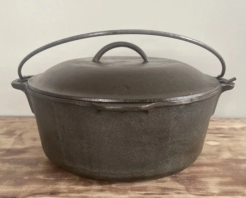 Wagner Ware Griswold 5 Qt Dutch Oven 10" Cast Iron Camp Pot Bail Handle Vtg RD