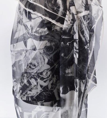 New Alexander McQueen 584294 $420 RIPPED ROSES Silk Chiffon Floral Skull Scarf - Picture 5 of 10