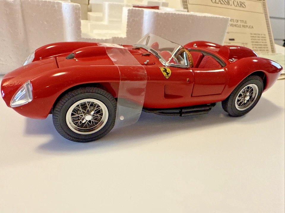 Danbury Mint 1:24 1958 Ferrari 250 Testa Rossa MIB - Image 3 of 4