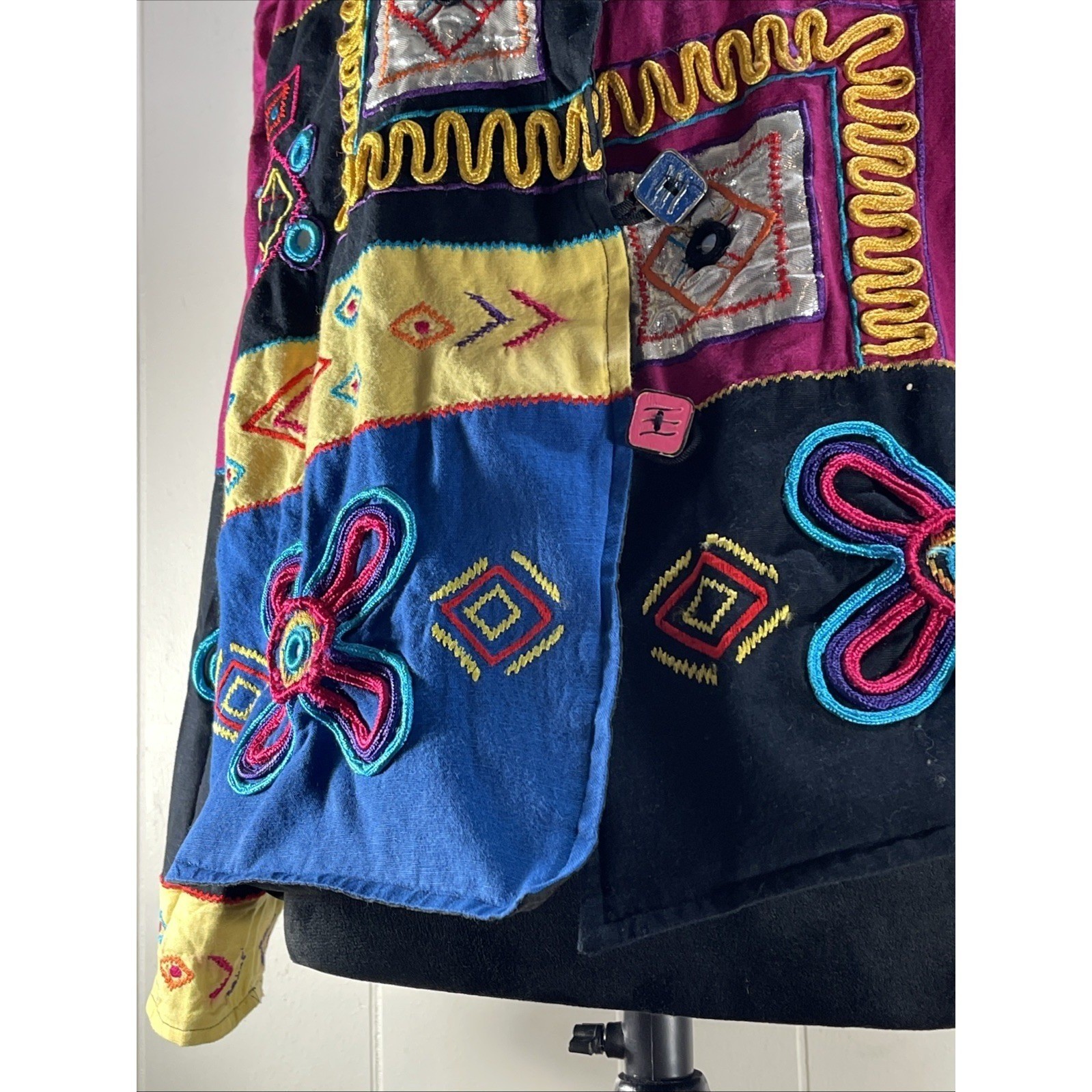 Abstract Patchwork Embroidered Jacket Kimono Coll… - image 8