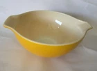 Vintage Pyrex 443 2.5 Qt Daisy Yellow Cinderella Mixing Bowl Sunflower USA