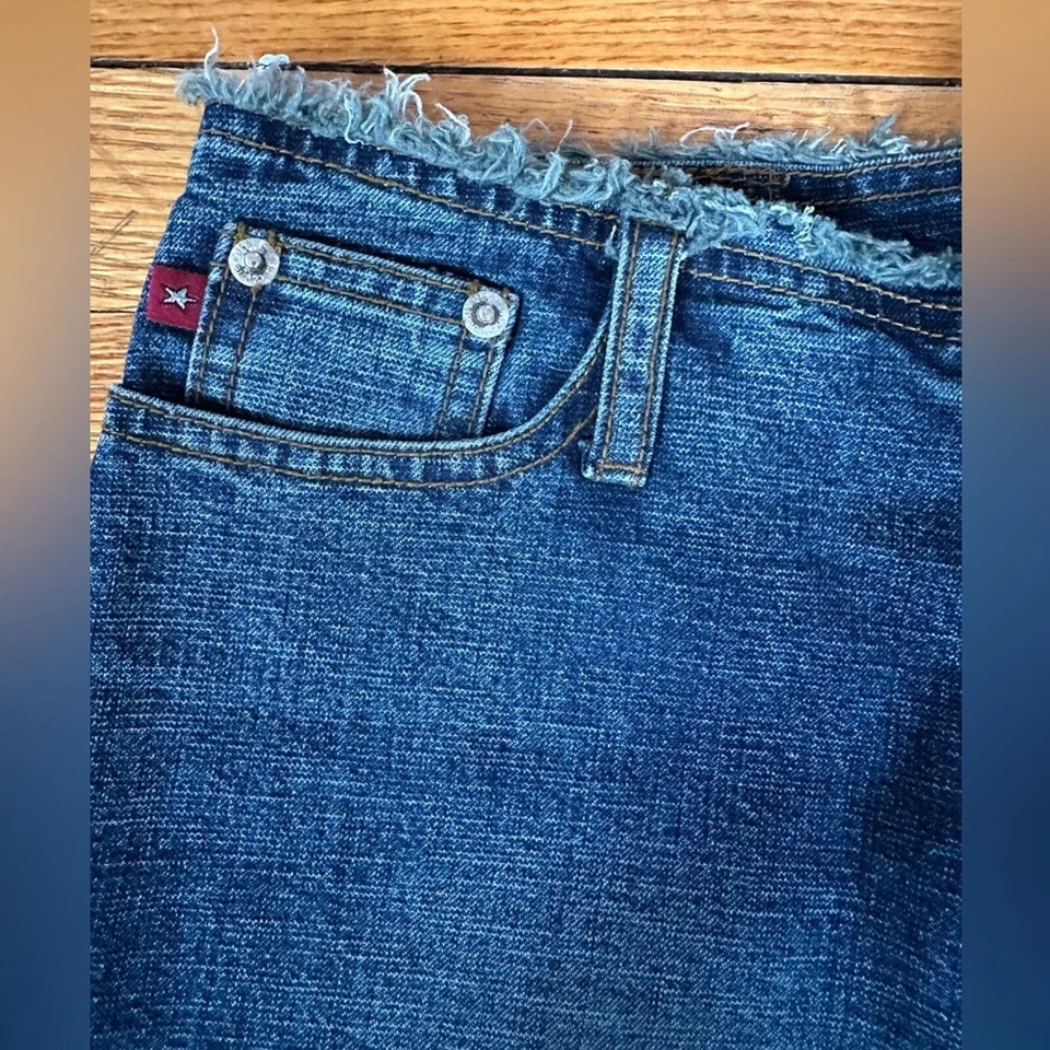 Y2K Zana Di denim capri cutoffs talle bajo 2000s lavado medio desgastado desgastado Foto 3 de 4