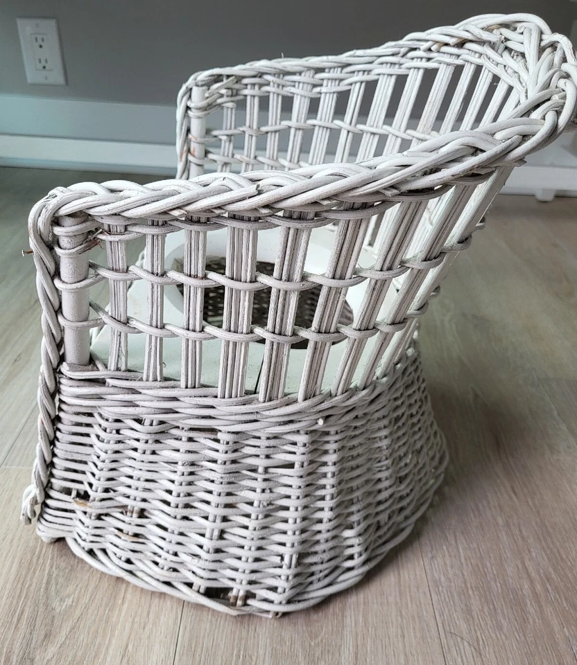 Antique Victorian Wicker Potty Chair Childs Childrens Old Vintage Rattan 15" H. - Image 4 of 4