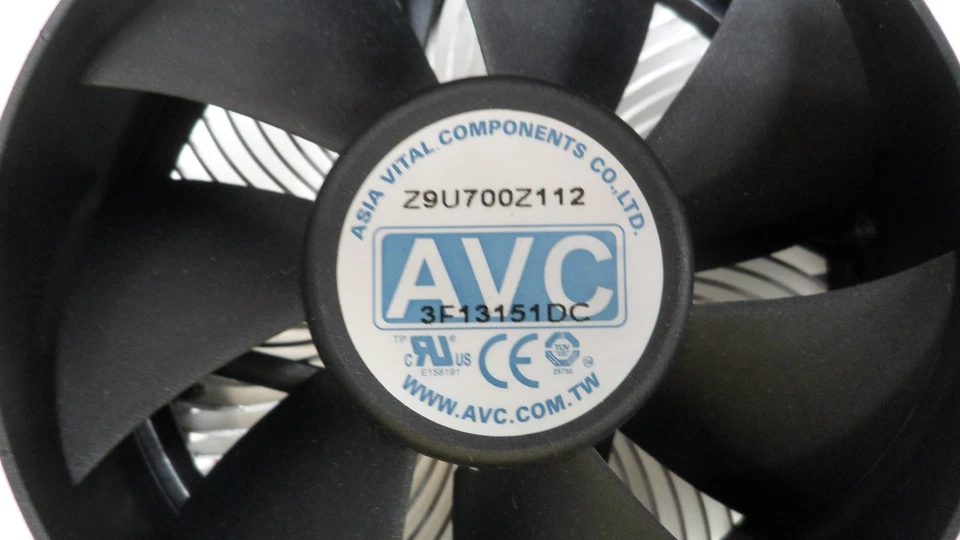 AVC round frame supports CPU Fan and Heatsink ball bearing 4pin DA09025B12U - Image 3 of 4