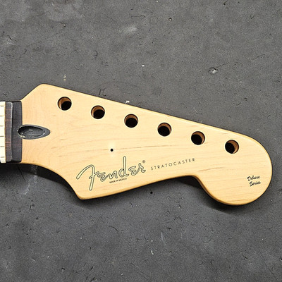 2007 Fender Deluxe Player Rosewood Strat Neck for Stratocaster Electric Guitar