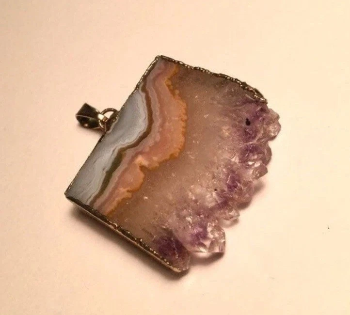 Collar colgante amatista dije joyería borde crudo piedra cristal Foto 2 de 3