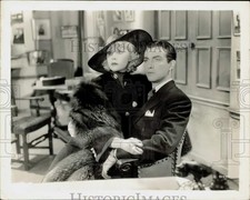 Press Photo Actor Robert Taylor and June Knight in 