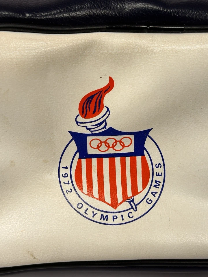 VTG Kodak 1972 Olympic Games Case USA Red White Blue Vinyl Bag inc/FREE ITEMS - Image 2 of 4