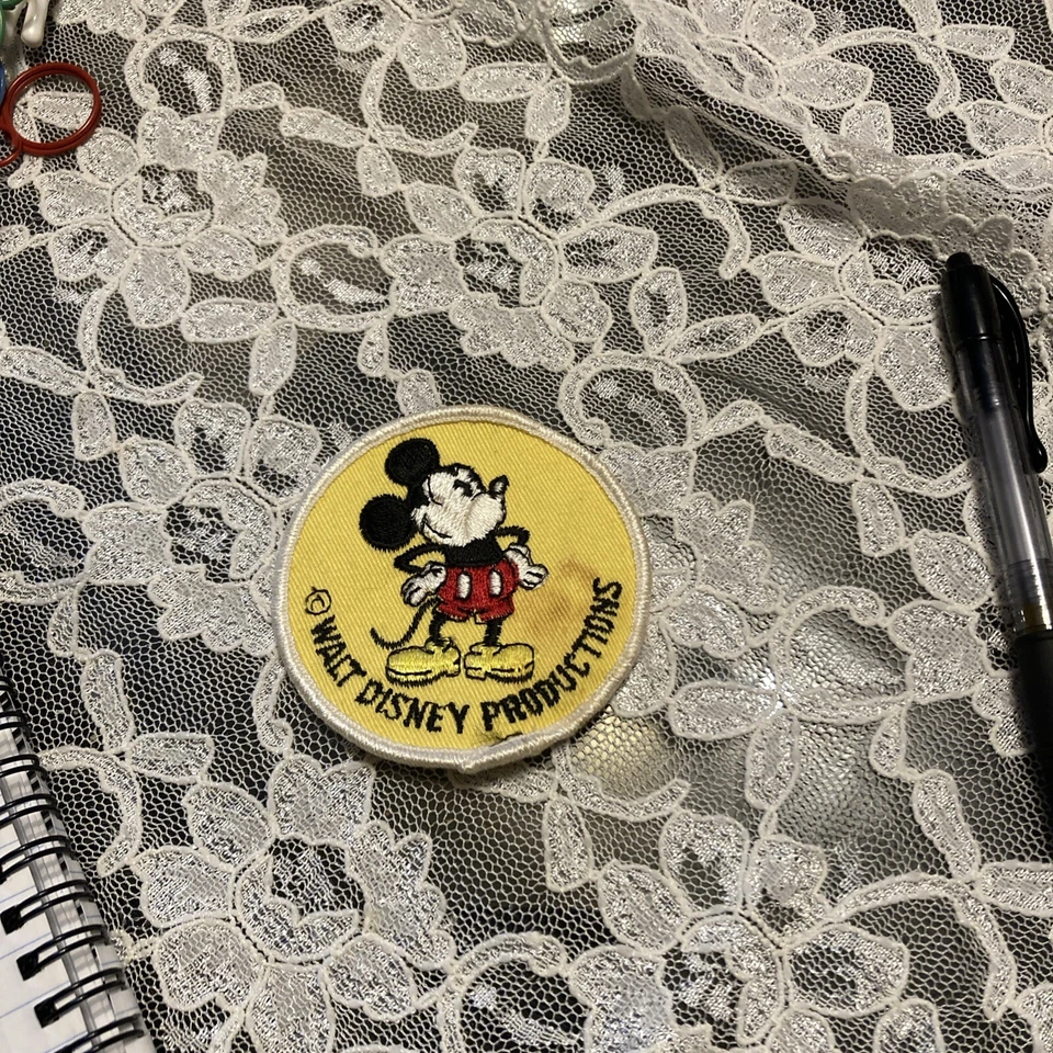 Vintage 1970s Disneyland Mickey Mouse embroidered patch - Изображение 2 из 4