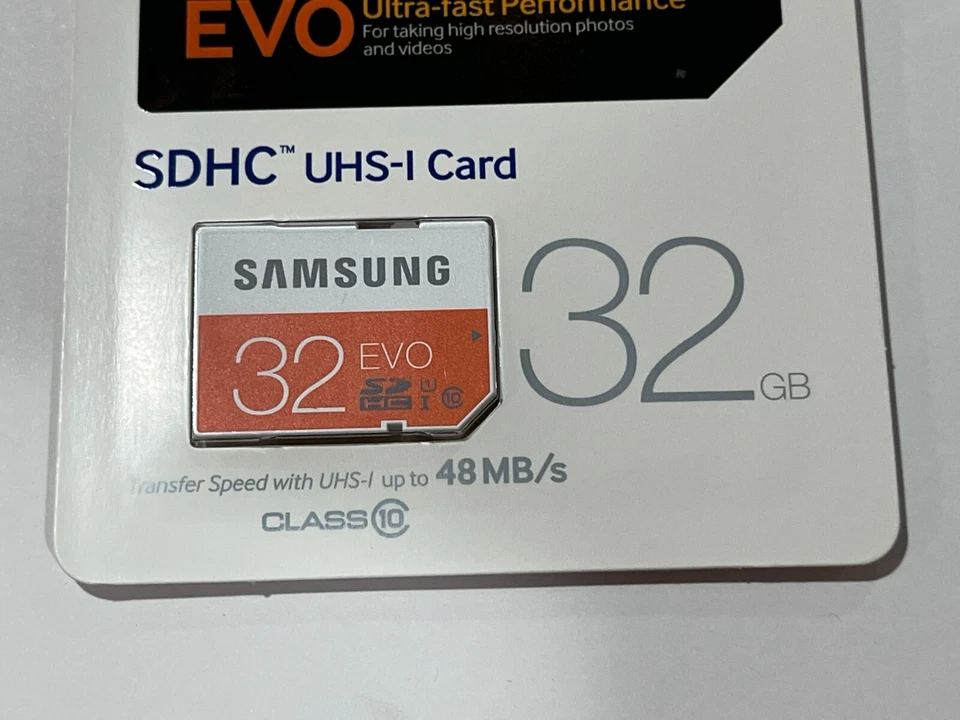 New Samsung 32GB EVO SDHC UHS-I/U1 Class 10 Memory Card MB-SP32D/AM - Image 2 of 4