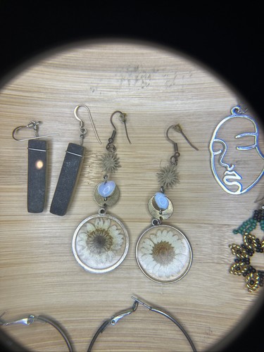 Earrings Vintage Jewelry Lot 8 Pair Various Materials Colors - Picture 5 of 9
