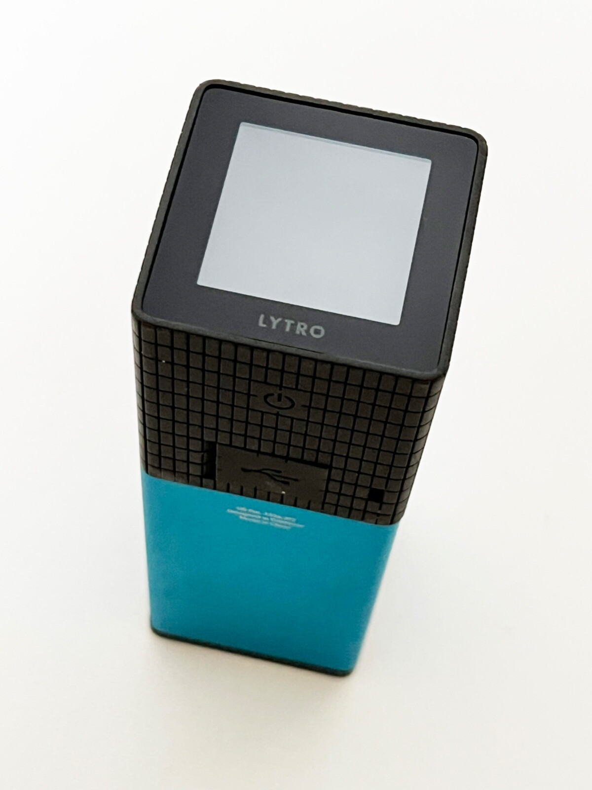 Lytro Light Field Digital Camera - 8GB - Blue - Picture 3 of 3