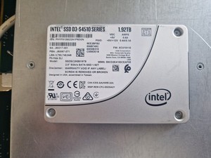 Intel D3 S4510 Series 1.92TB SATA 6Gb/S 2.5" SSDSC2KB019T8 SSD