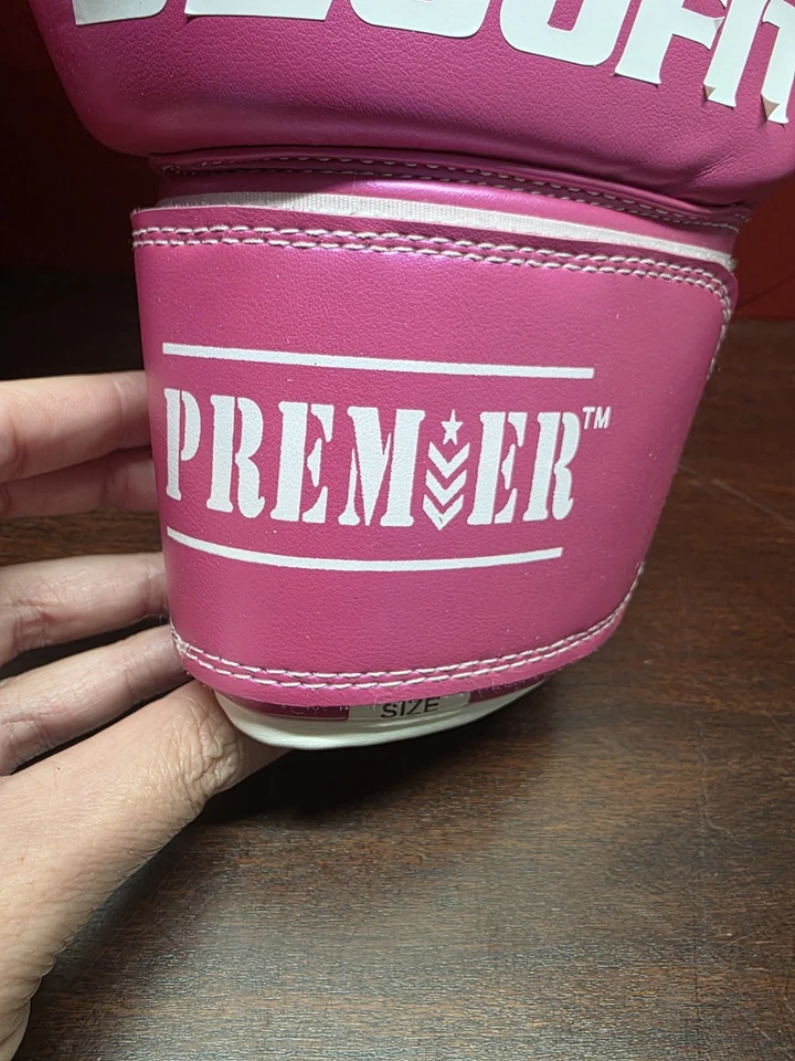 Revgear Premier Boxing Gloves, training, Size Regular EUC - Image 2 of 4