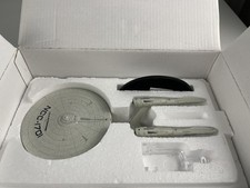 Star Trek U.S.S. Enterprise NCC-1701 Starship Approx 22cm - Original Box - Ex...