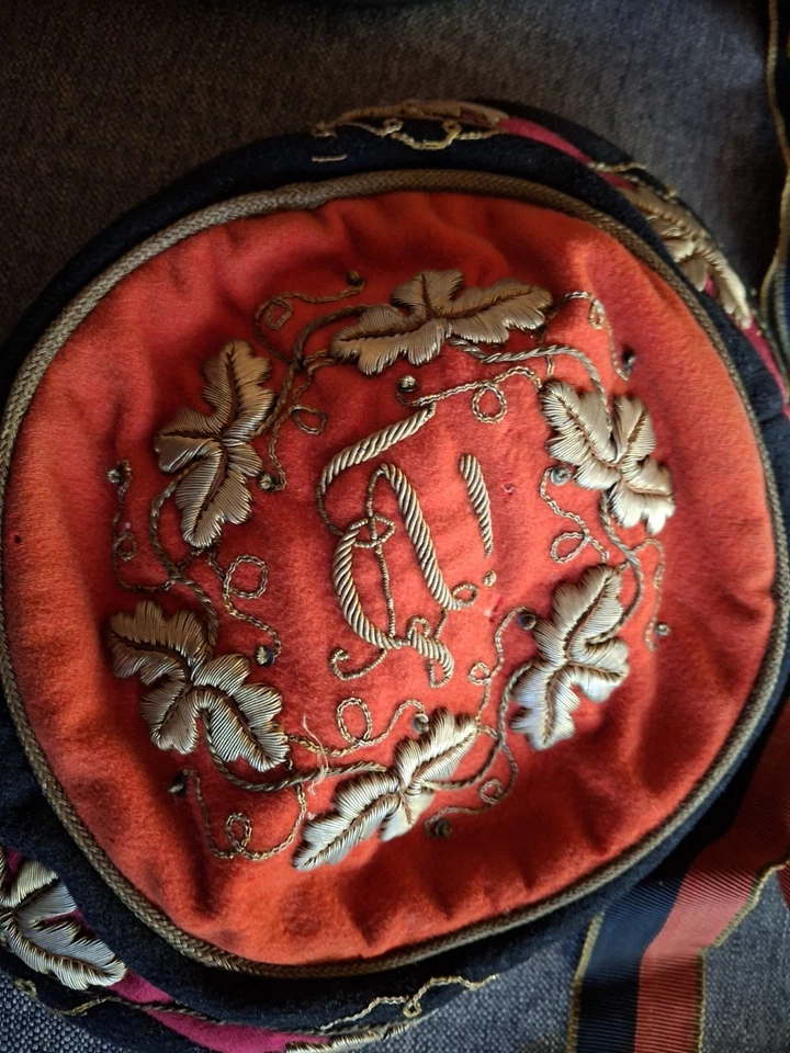 Original Studenten Nachlass Um 1926.   Vier Mützen und 2 Bänder, Gebraucht  ! - Bild 4 von 4