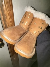Rampage Girls Brown Gold Faux Fur Lined Mid-Calf Boots with Bow and Star Accents