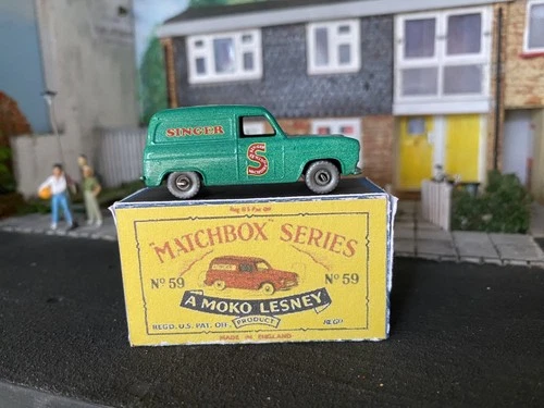 Lesney "Matchbox" 1-75 Series No59A, Ford Thames Van 'Singer' 1959 Rare EX Boxed
