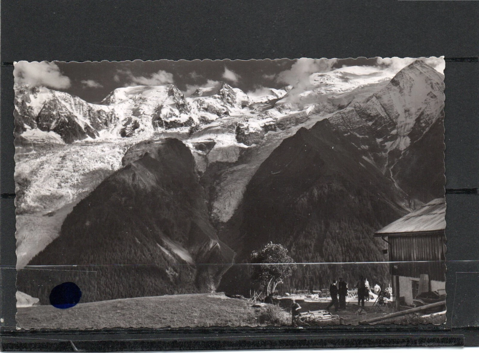 Photo 1/2