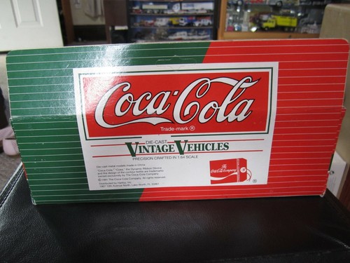 AHL Ford F-7 Coca Cola Coke Tractor Trailer Delivery Truck 1:64 S Scale - Picture 3 of 3