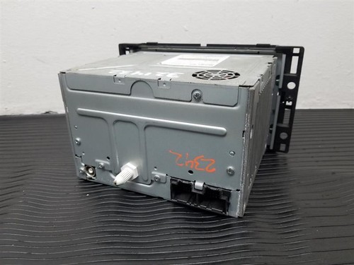 06-07 Saturn ION AM/FM/CD/MP3 Player Radio (opt US8) OEM 15878975 - Picture 5 of 12