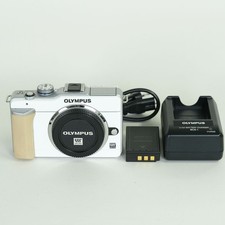 Excellent OLYMPUS PEN E-PL1 Mirrorless Digital Camera w/ Battery ,Charger