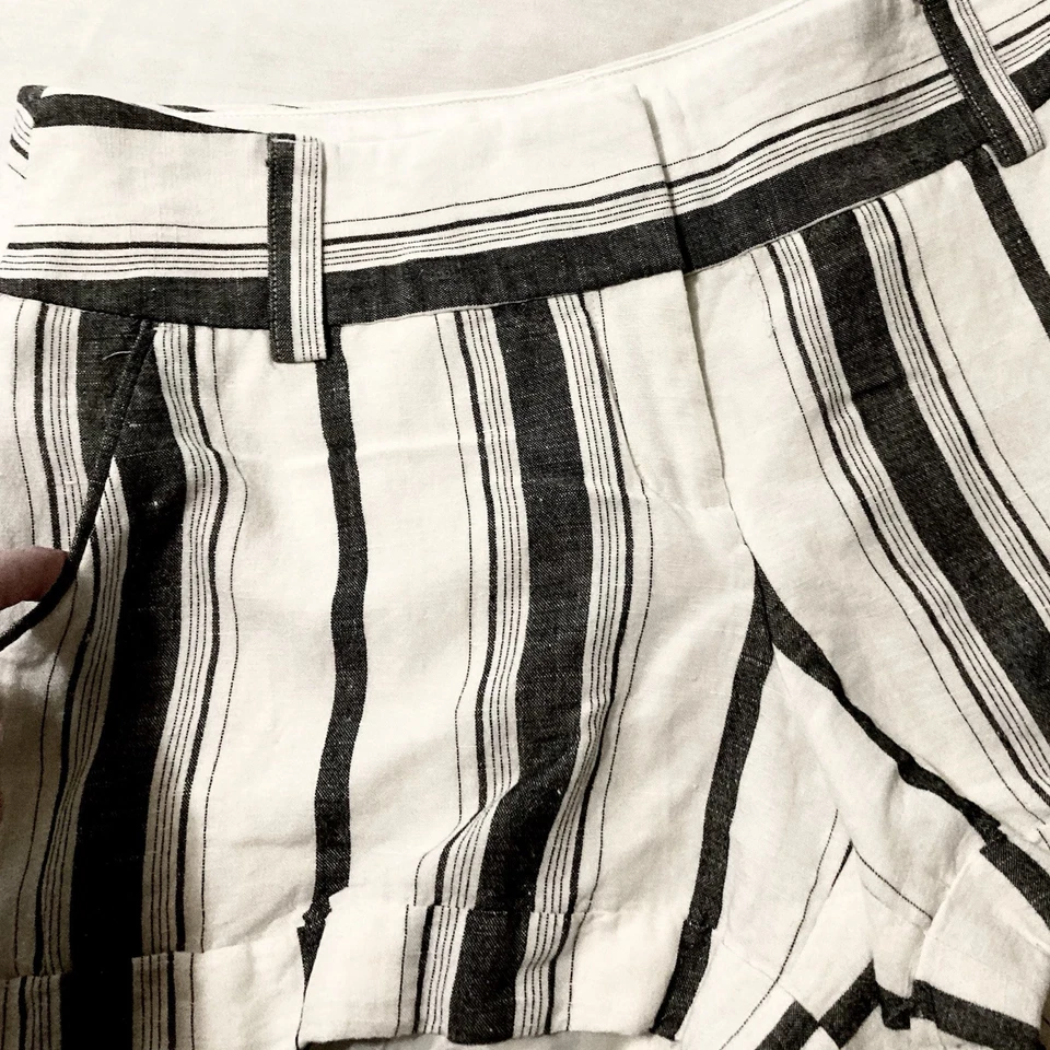 EXPRESS Shorts Sz 0 (28” W) Ivory Gray Stripe Linen Blend MIDI Mid Rise Stretch - Image 4 of 4