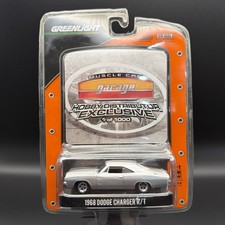 1968 Dodge Charger White/Silver GreenLight 1:64 Muscle Car Garage #522/1,000