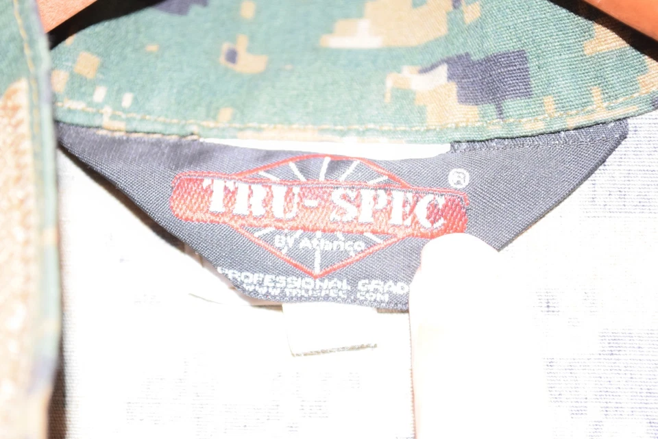 Tru Spec Camo Jacket EUC Men's Small Regular Camouflage - Image 2 of 4