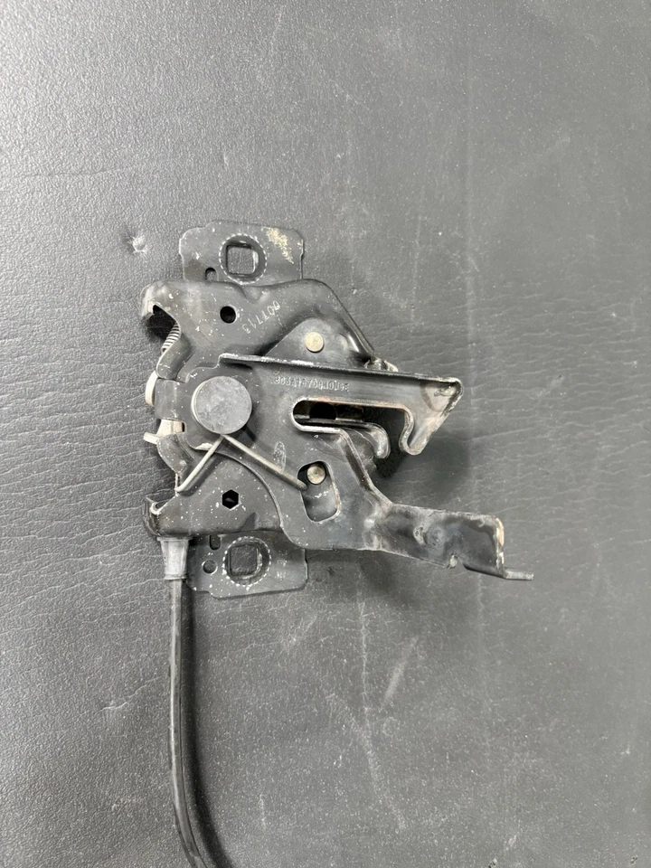 Cierre capó | Se adapta a 11 12 13 14 15 16 Ford F250 F350 F450 Foto 2 de 3