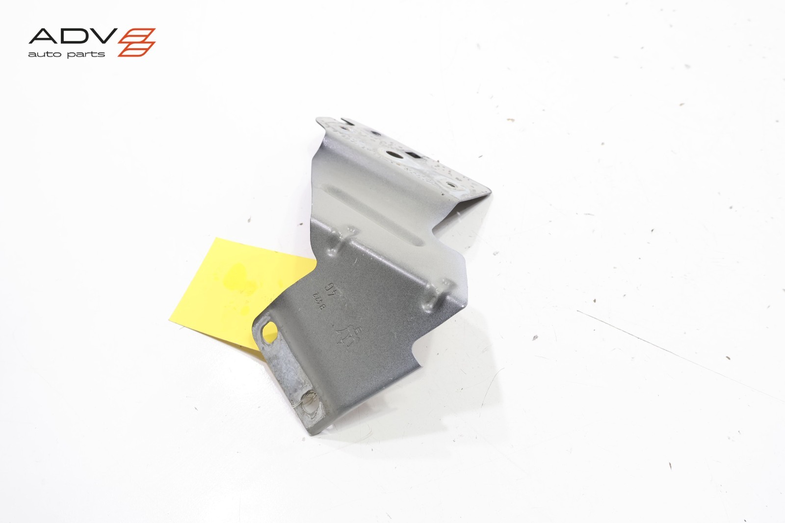 Maserati Ghibli 2014-2024 Front Right Lower Side mounting bracket P/N 13858