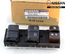 Porte avant et accessoires Nissan MAXIMA