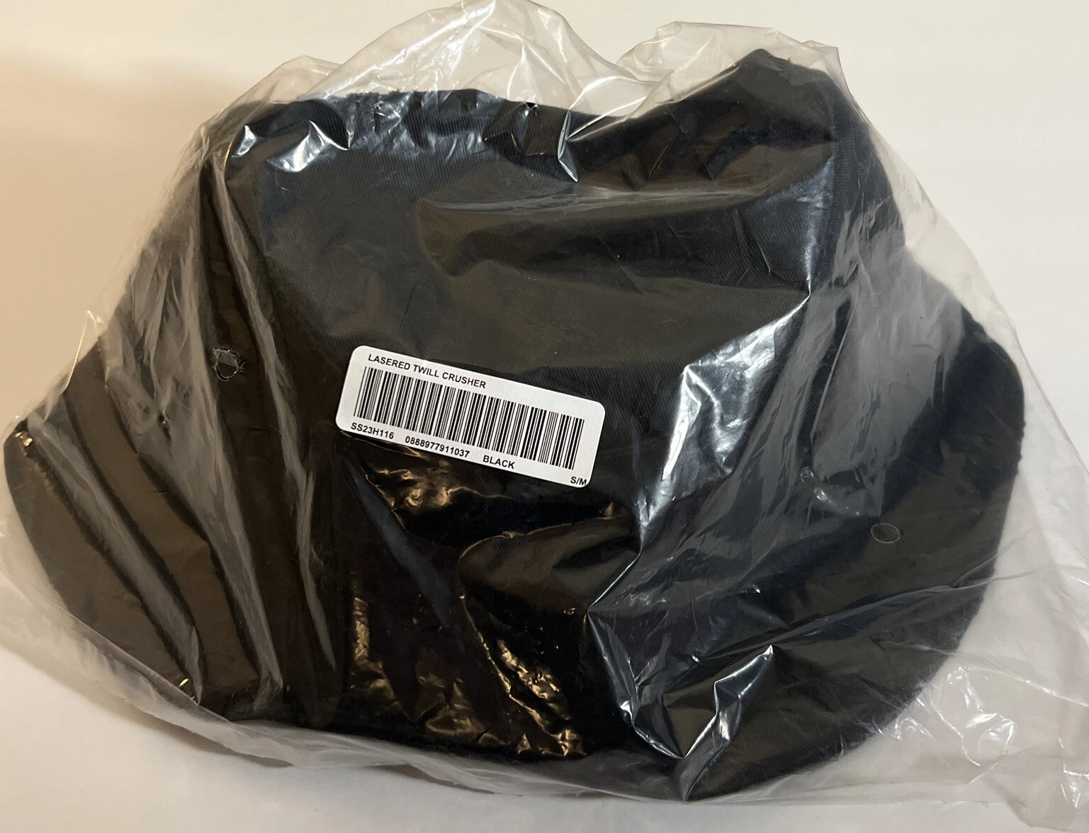 CHAPEAU CONCASSEUR SERGÉ LASER SUPRÊME NOIR TAILLE S/M SS23 SEMAINE 13 (100% AUTHENTIQUE)