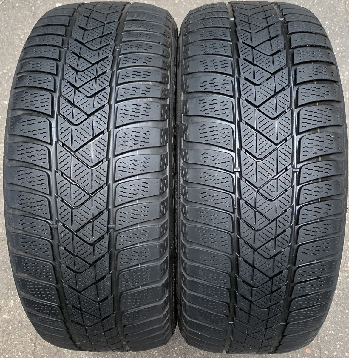 BMW 225/45R17 スタッドレスタイヤ