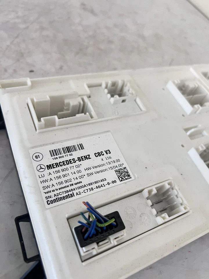 2017 MERCEDES-BENZ GLA250 Front SAM Fuse Relay Box Module OEM 1569007702 - Изображение 2 из 4