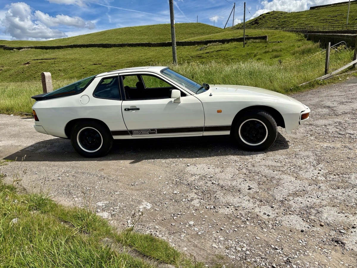 Porsche 924