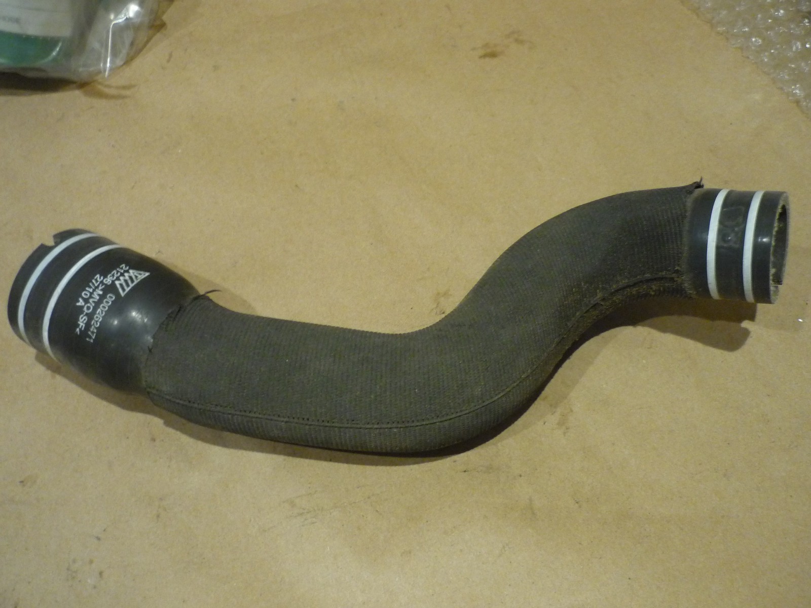 Ferrari 458 Italia - Water Pump Rubber Pipe -P/N  262471