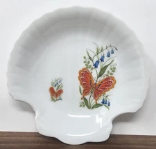 Vtg Takahashi Dew Hand Decorated Seashell Butterflies Flowers Trinket Soap Dish 