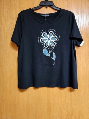 Blue & White Floral Applique Black Short Sleeve Top. Large. NWT. Fred David. 